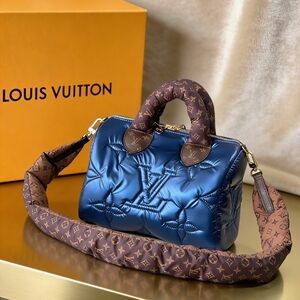 Louis Vuitton  Bandoulière 25 Blue Metallic Quilted
